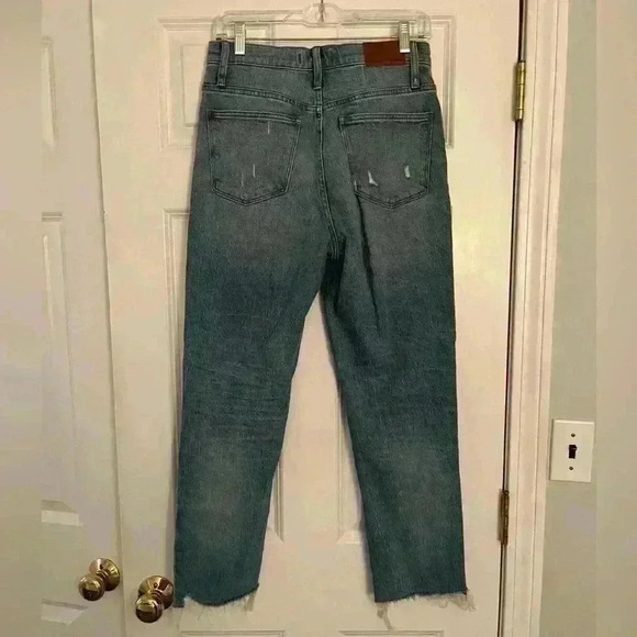 Madewell Classic Straight Jean - Picture 8 of 10
